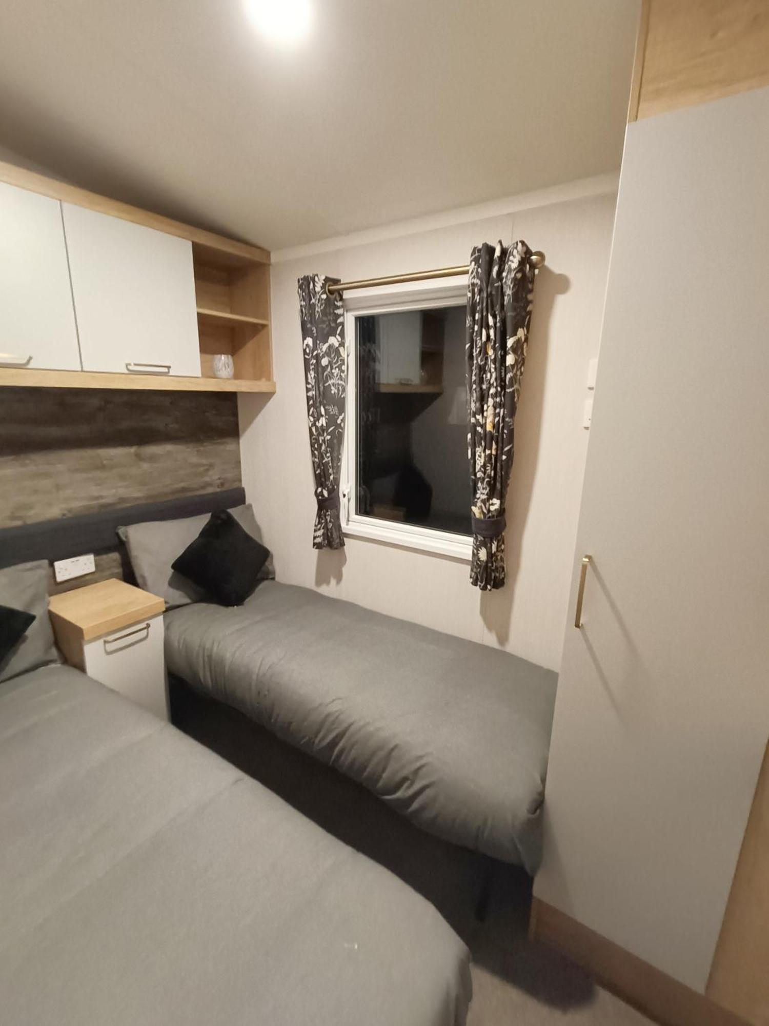 Hillingworth'S Hot Tub Retreat - Lochmaben Villa Dumfries Ngoại thất bức ảnh